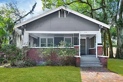 326 Basswood St Photo 1