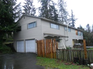 7049 116th Ave SE, Renton, WA 98056