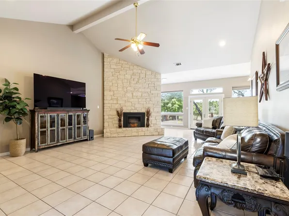 515 Liberty Dr, Liberty Hill, TX 78642
