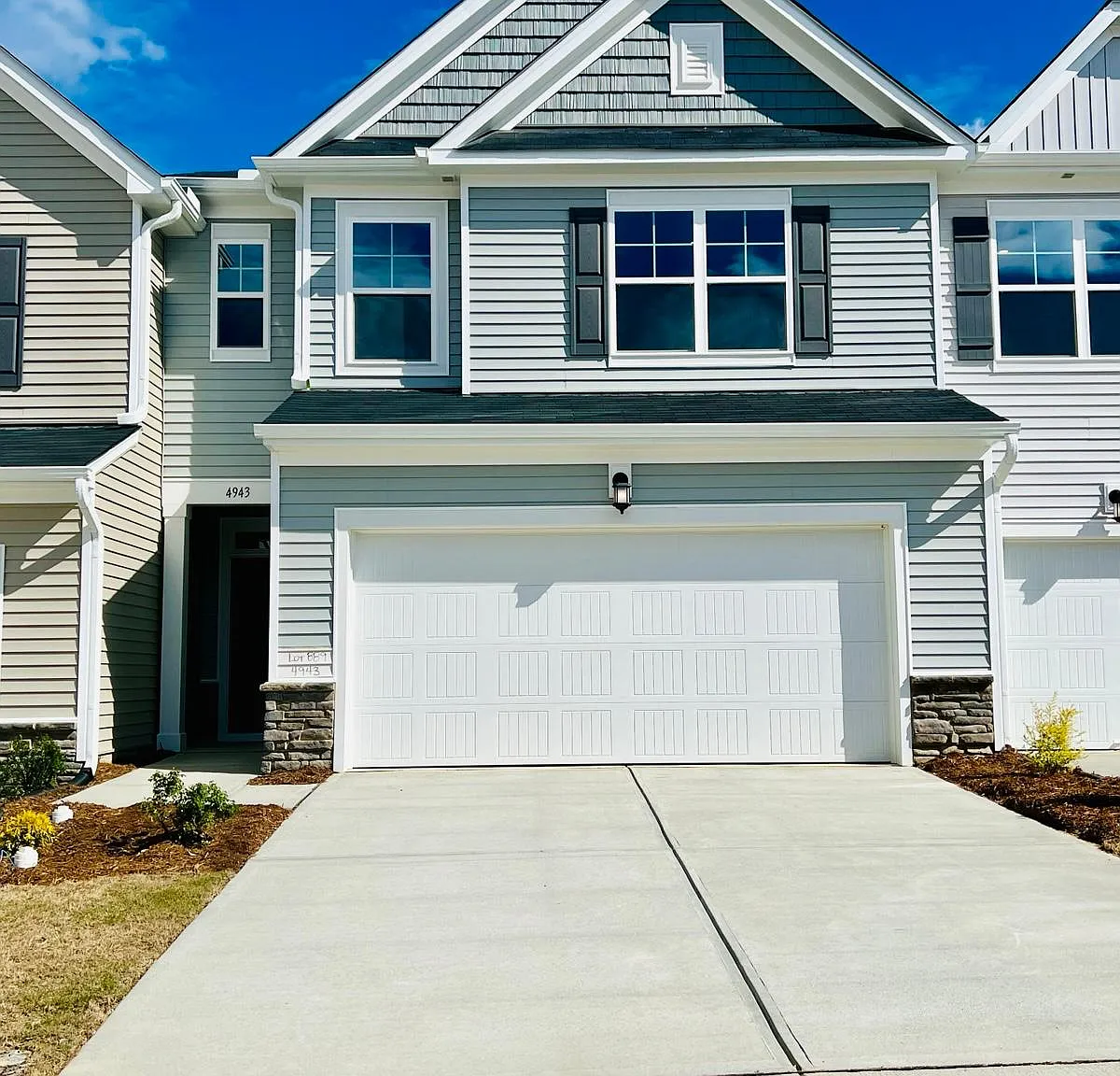 3 bed, 2.5 bath, 1970 sqft, $2,199 — Photo 1