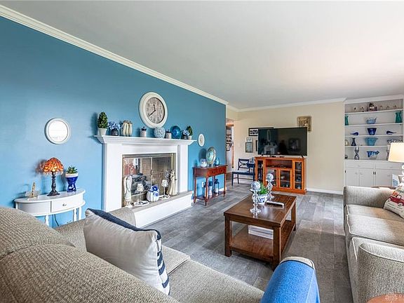 3rd image of 3105 Cricket Ln