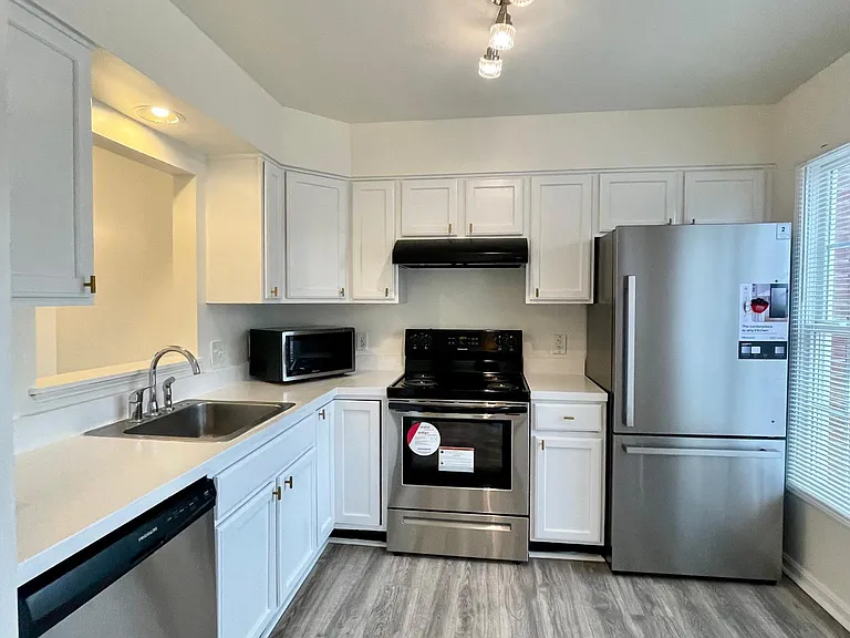 116 Commerce Dr — Photo 5