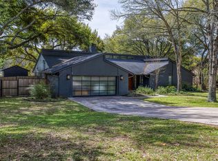 2414 E Rosedale Dr, Brenham, TX 77833