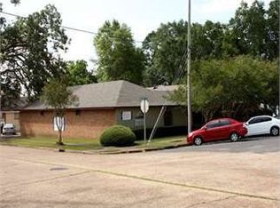 140 N 5th St, McComb, MS 39648