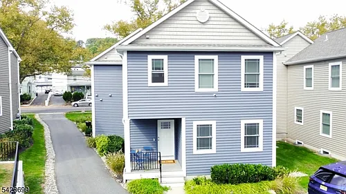 150 Broad St #B Photo 1