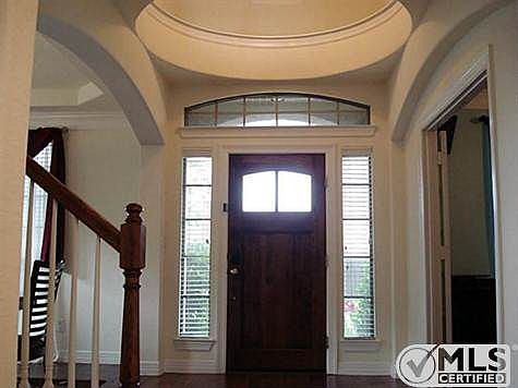 3rd image of 7718 Meadowglen Dr