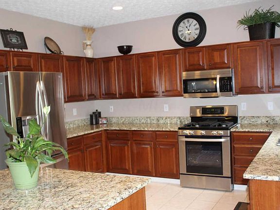 5th image of 7674 Macrenan Ln