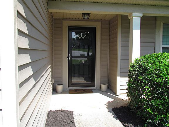 5th image of 35 Ivory Arch Ct