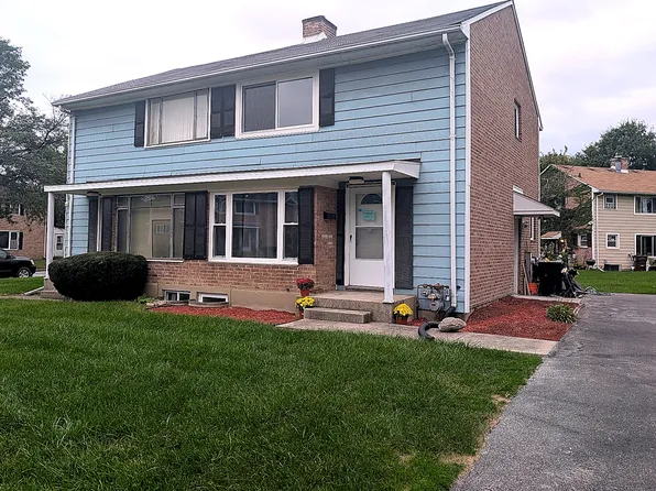 26 McGarity Rd #81-1, Park Forest, IL 60466