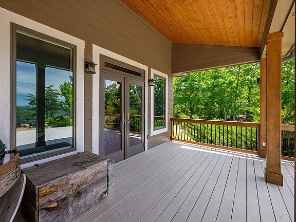 57th image of 3099 Sunset Dr