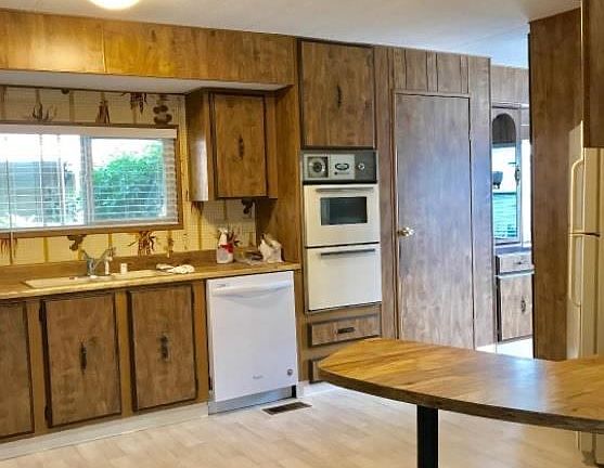 4th image of 3068 Oakbridge Dr #3068