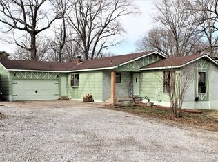 100 Dogwood Cir, Seneca, MO 64865