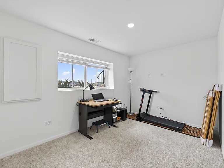 25631 W Wakefield Dr — Photo 30