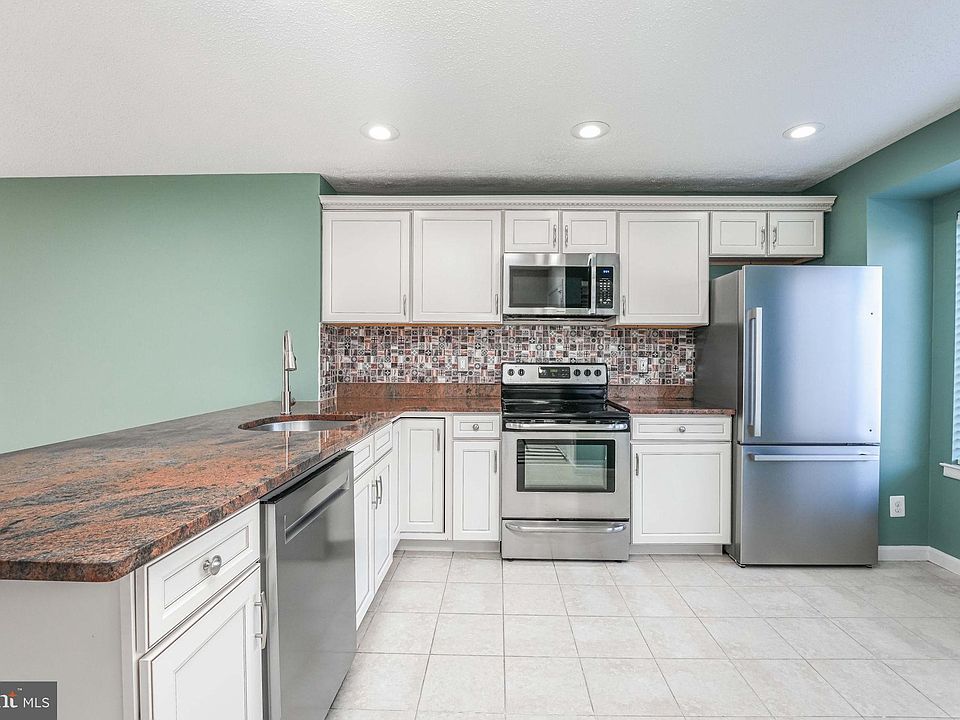 1st image of 3095 Bridgeton Ct