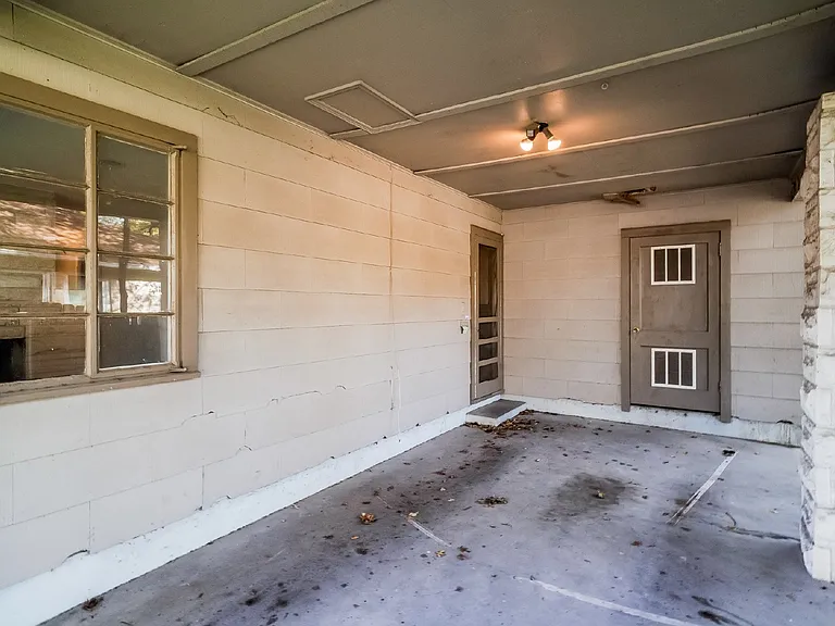 2910 Hampton Rd — Photo 22