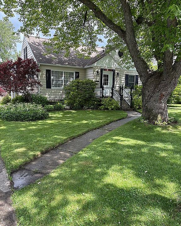 1st image of 308 Yale St