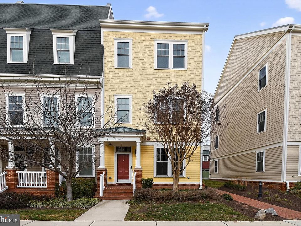 1st image of 716 Diamond Ave