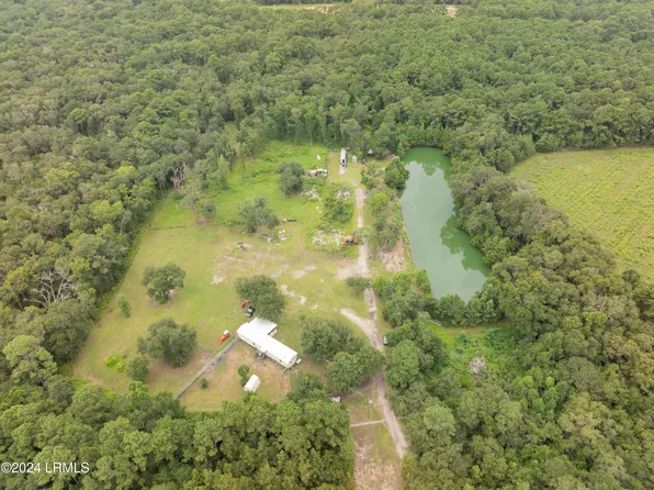 72 Bible Camp Rd, Saint Helena Island, SC 29920