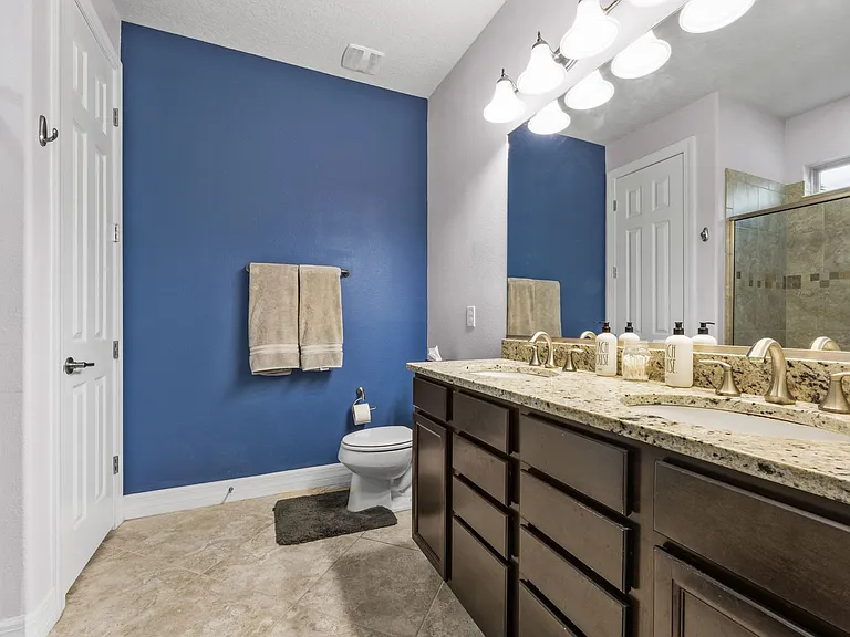 384 Los Alamos St — Photo 23