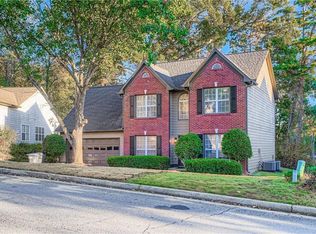 1570 Twin Bridge Ln, Lawrenceville, GA 30043