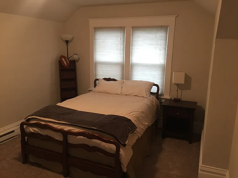 808 E Illinois Ave — Photo 10