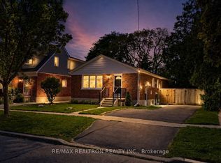 91 Vauxhall Dr, Toronto, ON M1P1R1