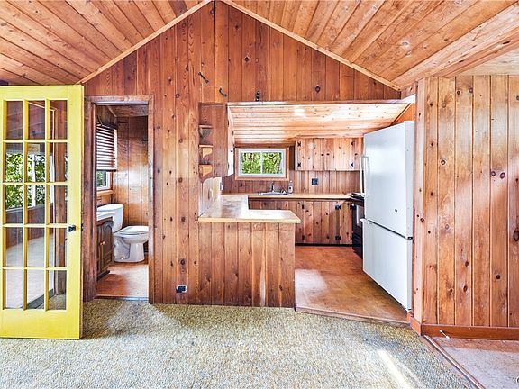 5th image of 2900 W Lake Rd #9