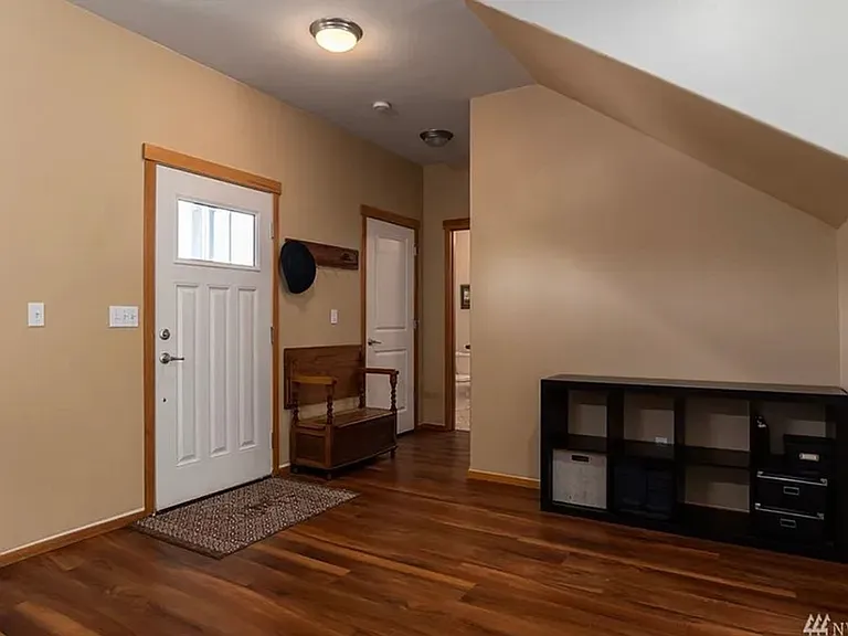 1119 N Waugh Rd — Photo 19