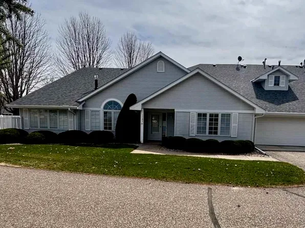 1202 Pine Pointe Curv, Saint Peter, MN 56082