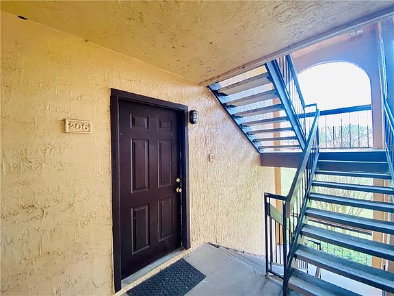 4th image of 2031 Cascades Blvd Unit 206