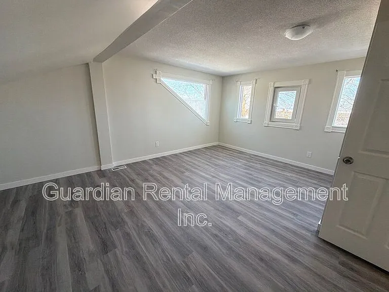 1 Nugent St #B — Photo 2