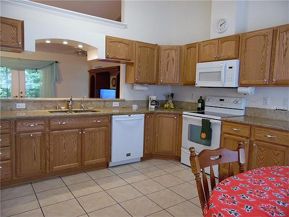 3rd image of 2116 Stewart Ln
