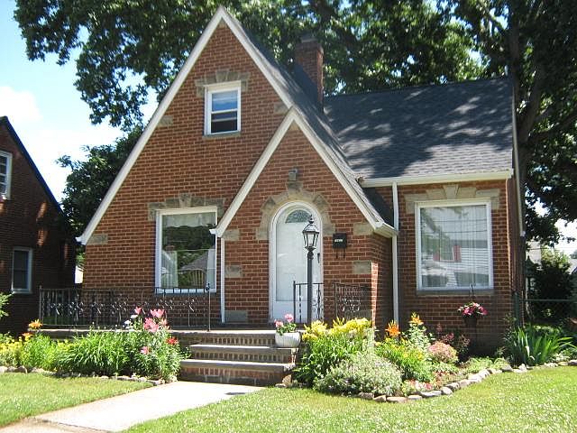 1st image of 16617 Melgrave Ave