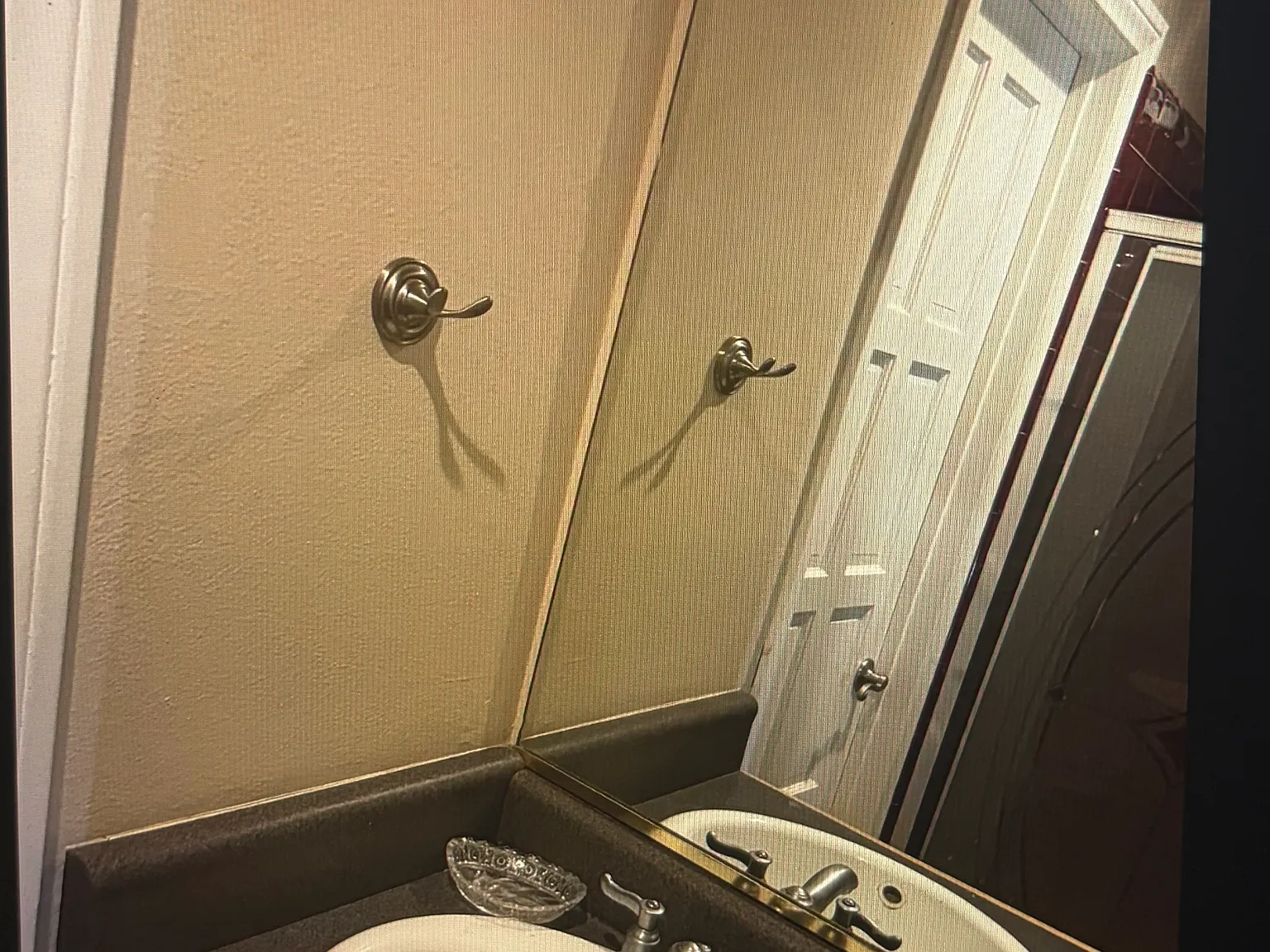 2 bed, 2.5 bath, 981 sqft, $1,600 — Photo 2