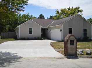 7452 Saunderlane Rd, Columbus, OH 43235