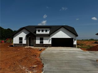 1625 Broadway School Rd, Belton, SC 29627