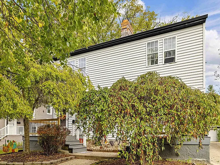 298 Rivard Blvd — Photo 1