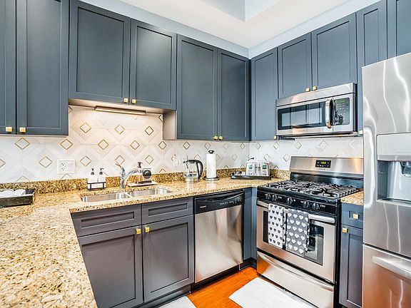 3rd image of 1464 S Michigan Ave #2207