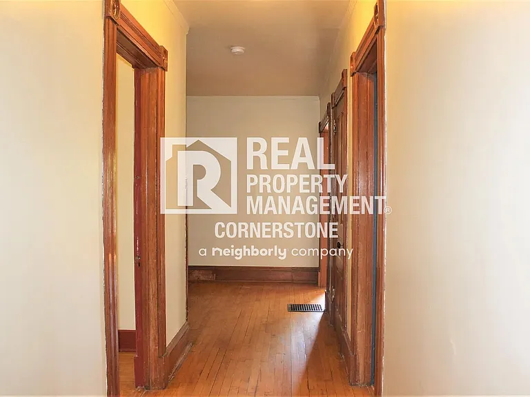 808 W Kalamazoo Ave — Photo 35