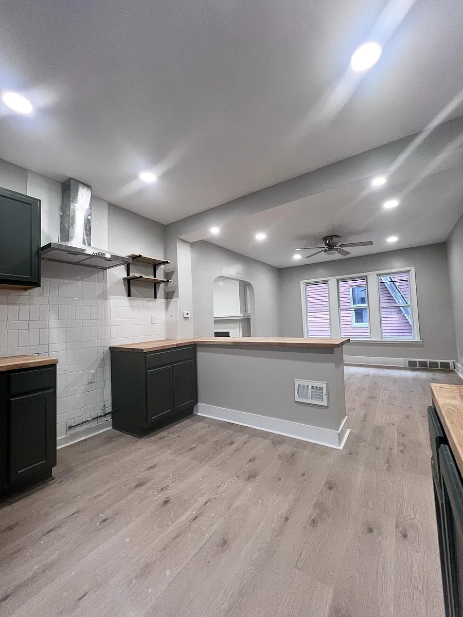 Building Photo - 5133 Whitfield St #2