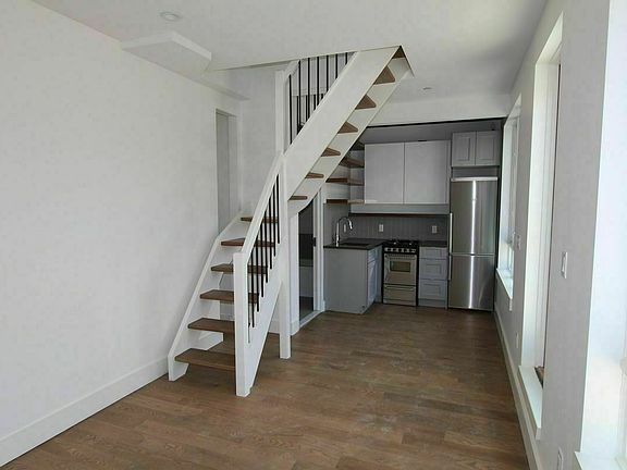 3rd image of 85 Montrose Ave #4S