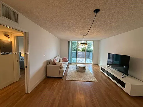 1155 Brickell Bay Dr #606 Photo 1