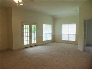 4th image of 132 Cypress Ln