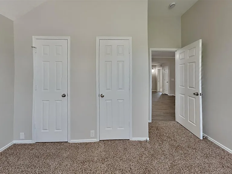 18706 Woodglen Shadows Dr — Photo 22