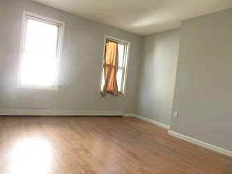 Rented by Rennit Inc.