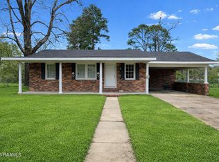 1359 Cherokee Dr, Opelousas, LA 70570