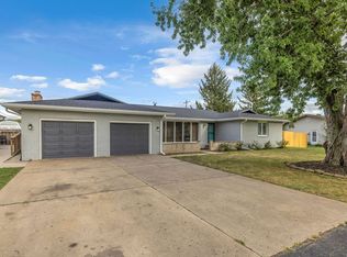 840 East Dr, Mt Zion, IL 62549