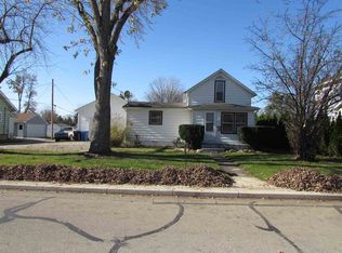 319 N Walnut St, Columbia City, IN
