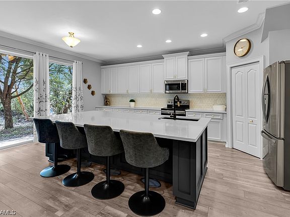 3rd image of 10225 S Golden Elm Dr