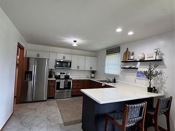 4th image of 112 Goldenrod Dr